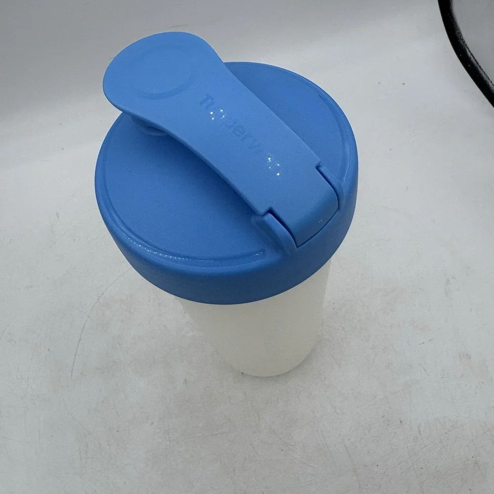 Tupperware Bottle Container Quick Shake 23 oz Clear Blue Lid Purple Insert 3 Pc